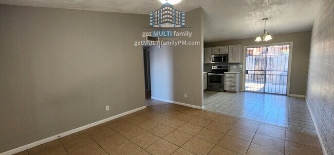 3645 N 69th Ave-Unit -11 in Phoenix, AZ - Building Photo - Building Photo