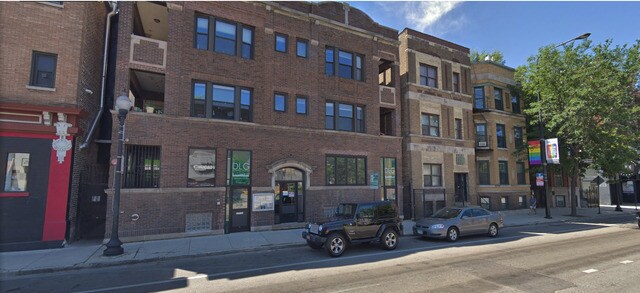 property at 3212 N Halsted St