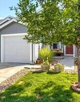 345 Smith Cir in Erie, CO - Building Photo