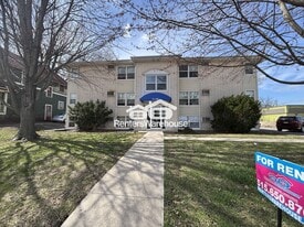 1334 32nd St in Des Moines, IA - Building Photo