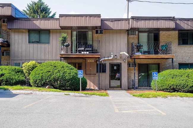 8 Strawberry Bank Rd, Unit 16 in Nashua, NH - Building Photo - Building Photo