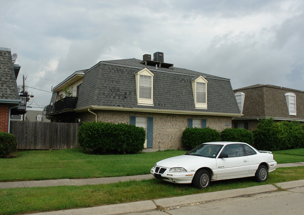 3012 Houma Blvd in Metairie, LA - Building Photo