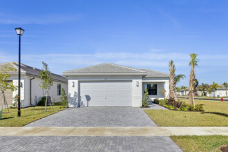 11567 SW Oceanfront Ct in Port St. Lucie, FL - Building Photo - Building Photo