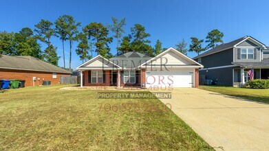 8079 Garrett Pines Dr in Columbus, GA - Building Photo - Building Photo