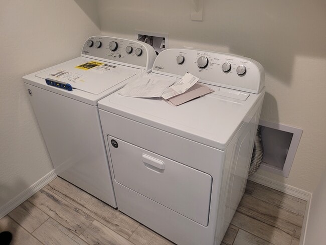 11619 W Parkway Ln in Avondale, AZ - Foto de edificio - Building Photo