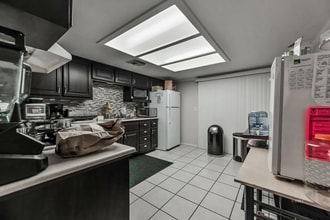 721 N Balsam St in Ridgecrest, CA - Building Photo - Building Photo