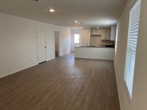 719 Bullsnake Trl in New Braunfels, TX - Building Photo - Building Photo