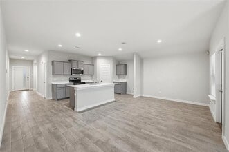 701 Griffith Pk Trl in Alvarado, TX - Building Photo - Building Photo