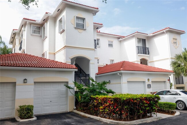 3115 NE 184th St in Aventura, FL - Building Photo - Building Photo