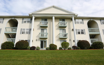 Jefferson Court Apartments in Endicott, NY - Building Photo - Building Photo