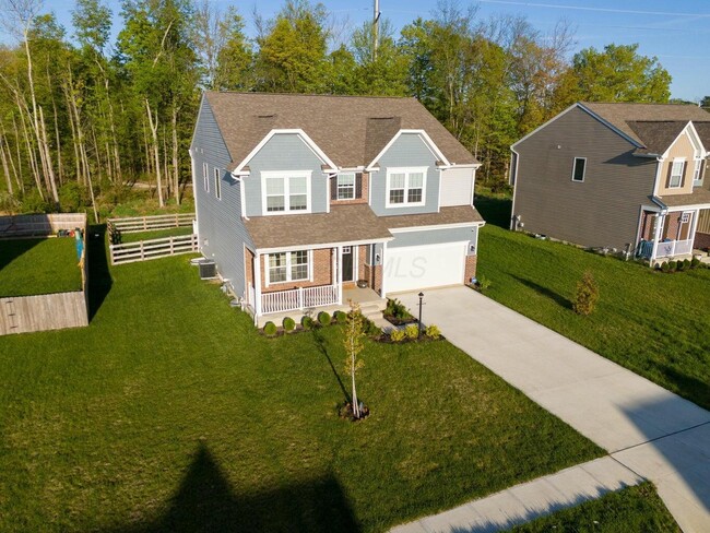 1145 Cunningham Ave in Pataskala, OH - Foto de edificio - Building Photo