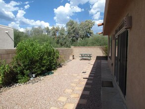 2742 N Ave Valiente in Tucson, AZ - Building Photo - Building Photo