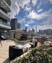 280 Dundas St W in Toronto, ON - Building Photo - Building Photo