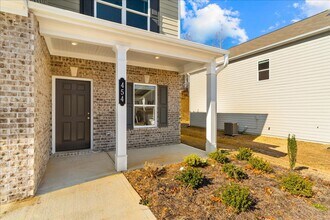 454 Treadstone Dr in Dalton, GA - Building Photo - Building Photo