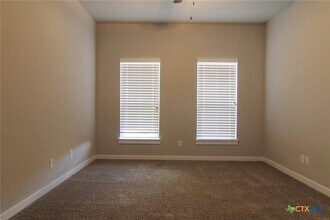 375 Creekside Curve in New Braunfels, TX - Building Photo - Building Photo