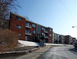 4020-4040 Livingston Rd SE Apartamentos