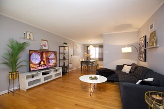 1540 Franklin Ave, Unit A03C in River Forest, IL - Building Photo - Building Photo