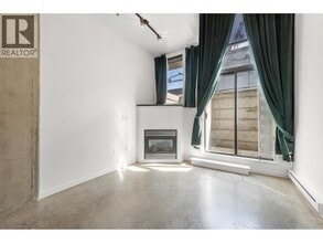 428 W 8th Ave in Vancouver, BC - Building Photo - Building Photo