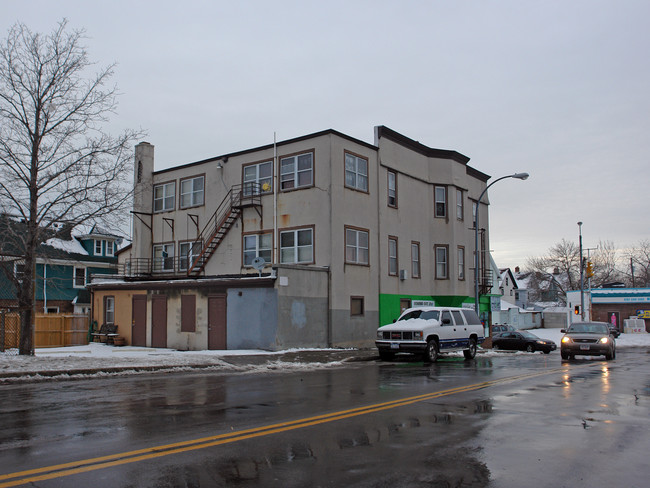 511-515 Dewey Ave in Rochester, NY - Foto de edificio - Building Photo