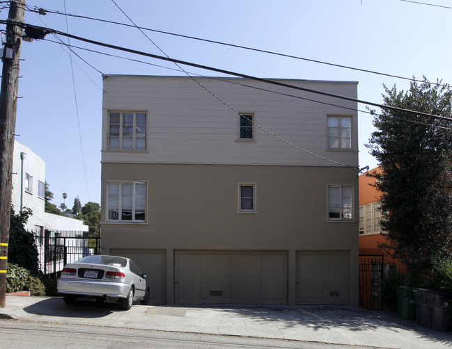 33 Home Pl E in Oakland, CA - Foto de edificio - Building Photo