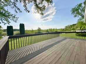 1912 Clubview Dr in Highland, MI - Building Photo - Building Photo