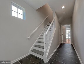 23117 Primrose Wy in California, MD - Foto de edificio - Building Photo