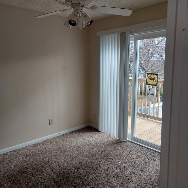 801 Tuition Dr in Virginia Beach, VA - Building Photo - Building Photo