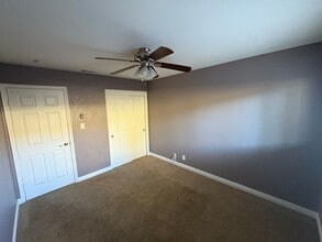 550 W H St in Dixon, CA - Building Photo - Building Photo