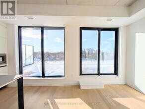 1720 Bayview Ave in Toronto, ON - Building Photo - Building Photo