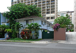 Jamshid Villa in Honolulu, HI - Building Photo - Building Photo