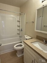 163 Virginia Hills Dr in Martinez, CA - Building Photo