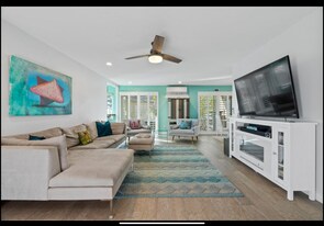 237 Sea Forest Ct in Del Mar, CA - Building Photo