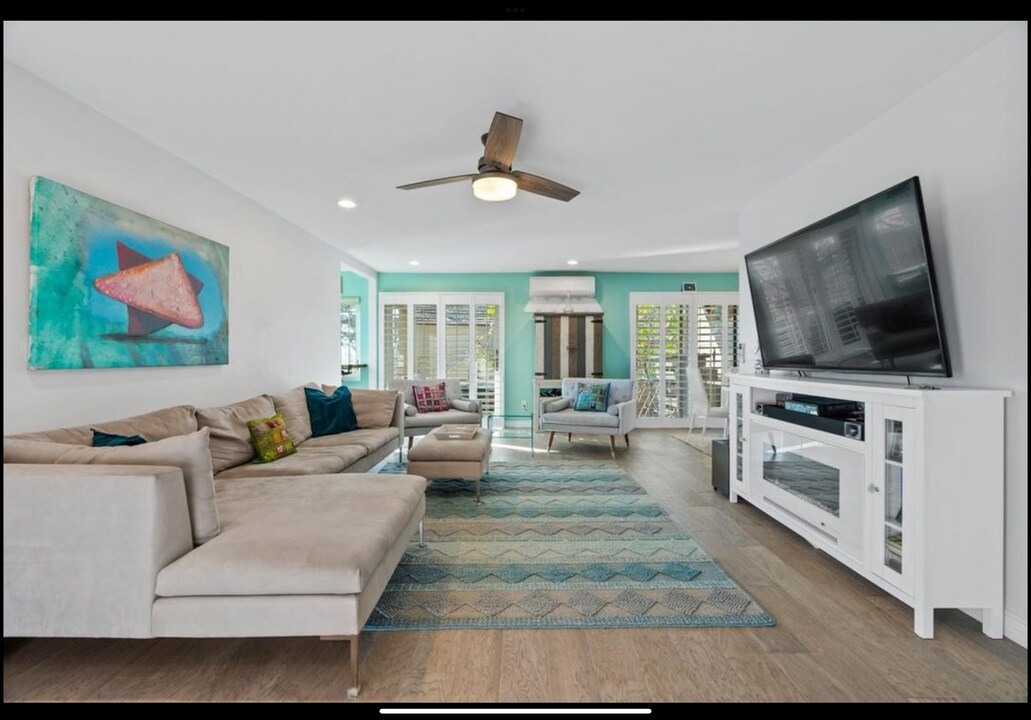 237 Sea Forest Ct in Del Mar, CA - Foto de edificio