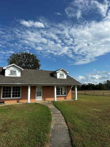 13673 Interstate Hwy 30 E in Saltillo, TX - Building Photo