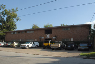 311 Hawthorne St Apartamentos