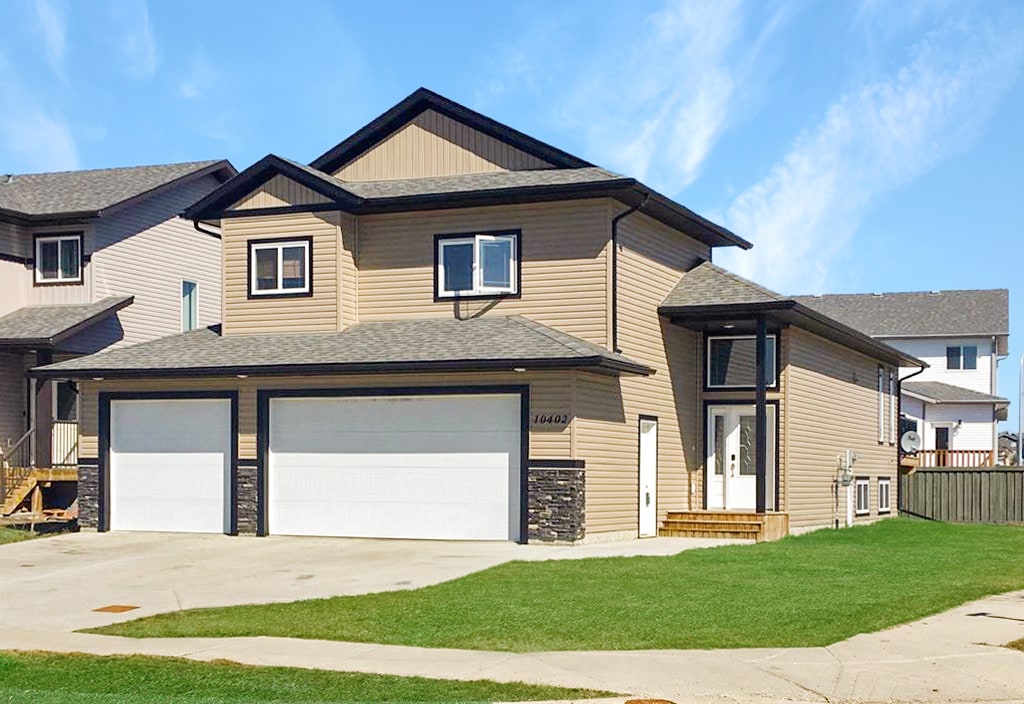 10402-10128 128 Ave in Grande Prairie, AB - Building Photo