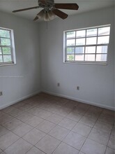 2330 Kingston Dr in Miramar, FL - Building Photo - Building Photo