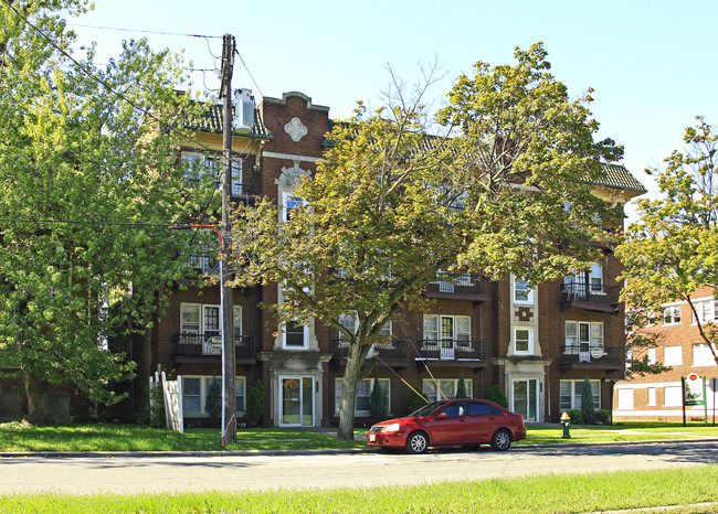 Superior Belmar in Cleveland, OH - Foto de edificio - Building Photo