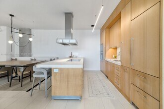 10205 Collins Ave, Unit PH3 in Bal Harbour, FL - Building Photo - Building Photo
