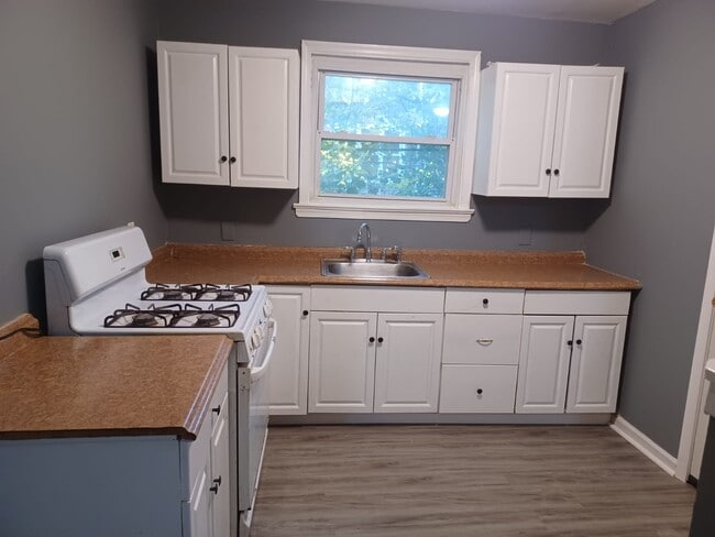 property at 2609 S Robinson St