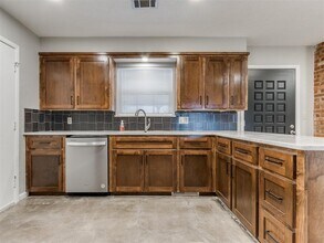 2609 Brentwood Dr in Norman, OK - Building Photo - Building Photo