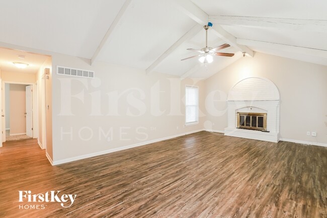 1920 SW 4th St, Unit 1132 in Lee's Summit, MO - Foto de edificio - Building Photo