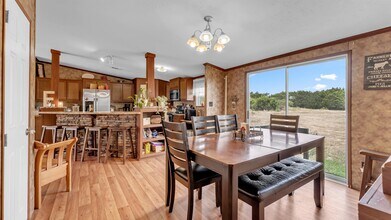 3527 N U.S. Hwy 281 in Burnet, TX - Building Photo - Building Photo