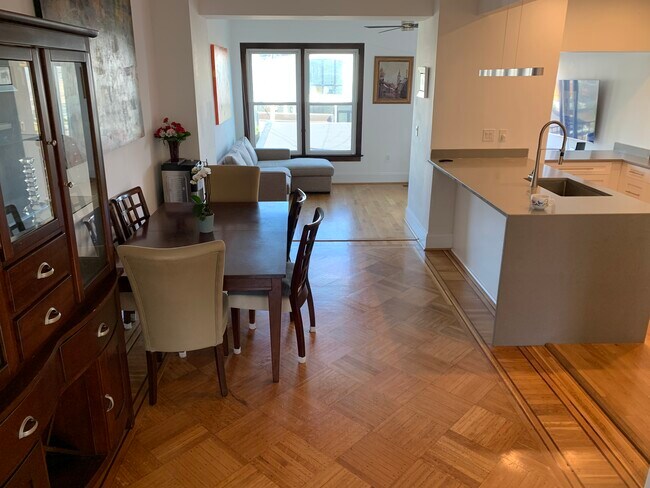 1363 Parkwood Pl NW in Washington, DC - Building Photo - Building Photo