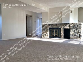 319 W Jamison Cir in Littleton, CO - Building Photo - Building Photo