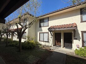 505 Del Valle Cir in El Sobrante, CA - Building Photo