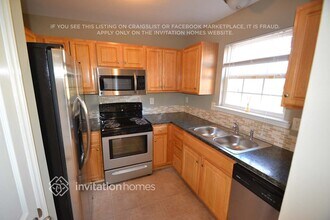 4726 Eastwycke Pl Dr in Charlotte, NC - Foto de edificio - Building Photo