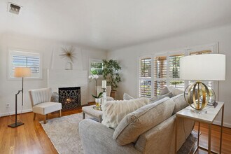 805 W Sonoma Ave in Stockton, CA - Building Photo - Building Photo