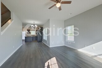 130 Ivy Meadow Cir in Hazel Green, AL - Foto de edificio - Building Photo