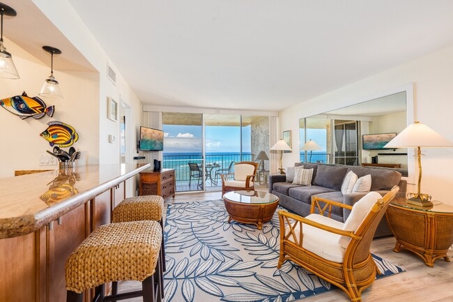 4365 Lower Honoapiilani Rd in Lahaina, HI - Building Photo - Building Photo